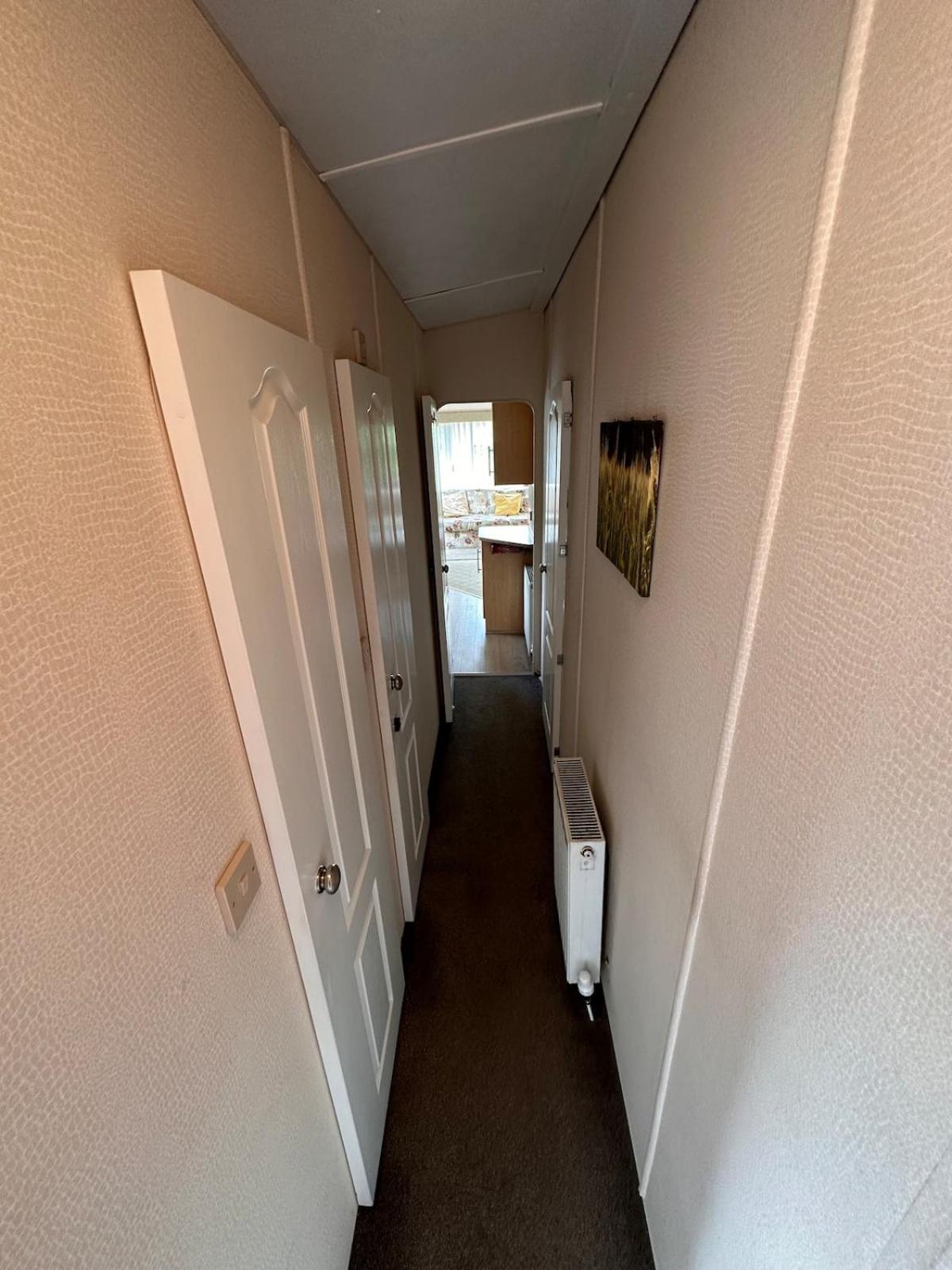 4-Bedroom Cosalt Caravan In Uddingston, Glasgow 外观 照片