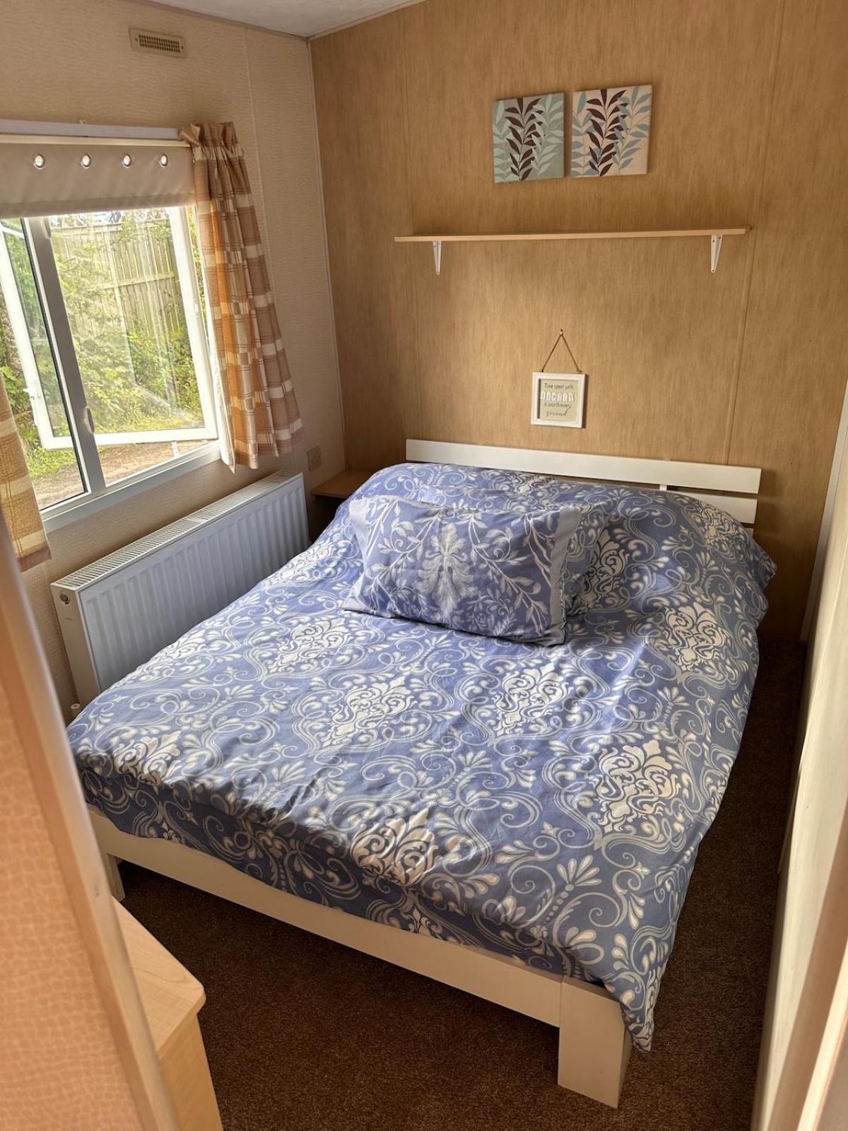 4-Bedroom Cosalt Caravan In Uddingston, Glasgow 外观 照片